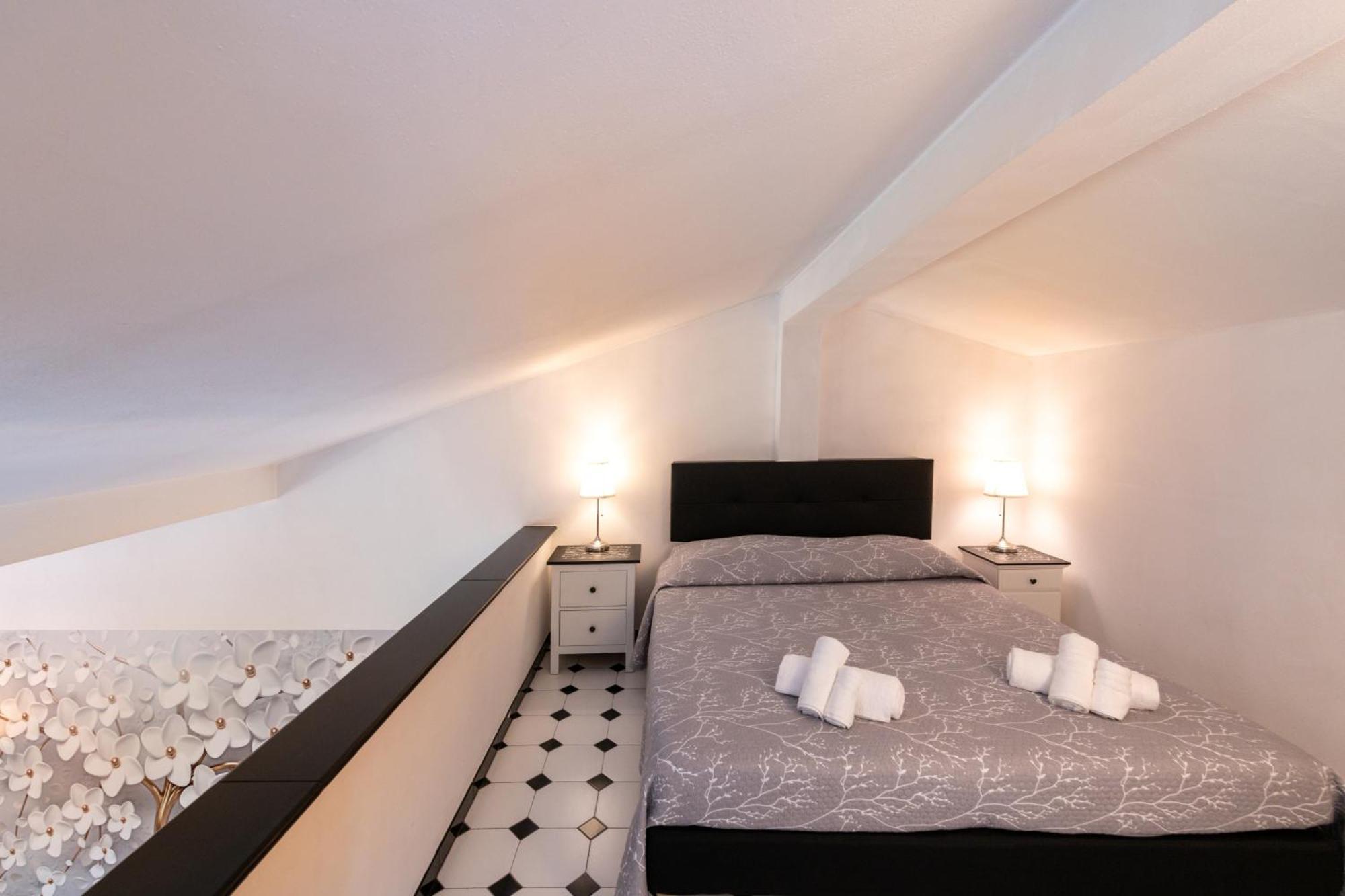 Loft Cristina - La Piazzetta Fronte Mare Lägenhet Santa Margherita Ligure Exteriör bild