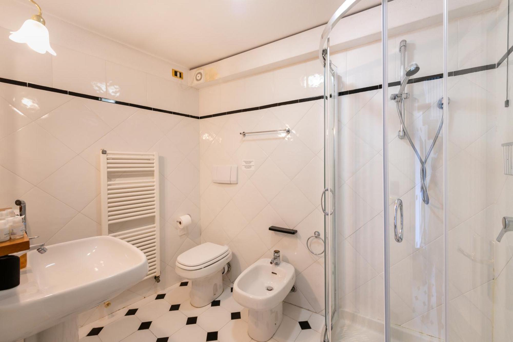Loft Cristina - La Piazzetta Fronte Mare Lägenhet Santa Margherita Ligure Exteriör bild
