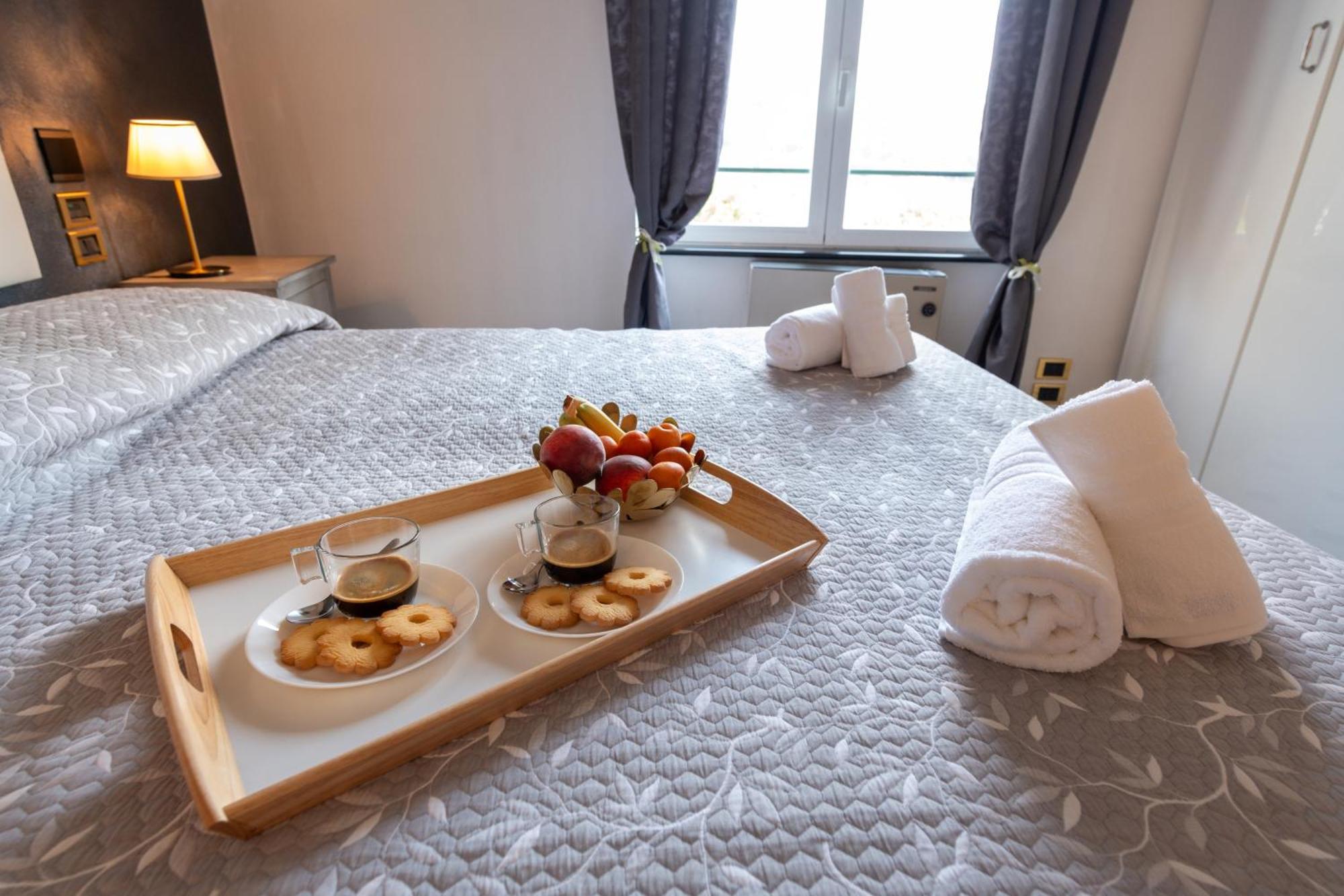 Loft Cristina - La Piazzetta Fronte Mare Lägenhet Santa Margherita Ligure Exteriör bild